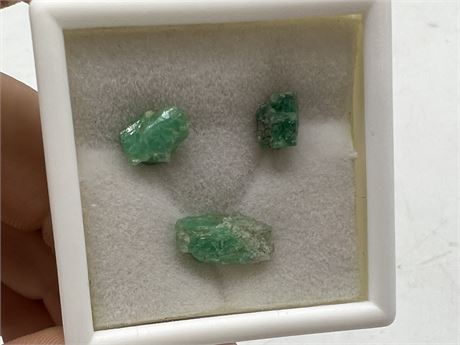 GENUINE COLOMBIAN EMERALD CRYSTAL SPECIMENS 3.48CT