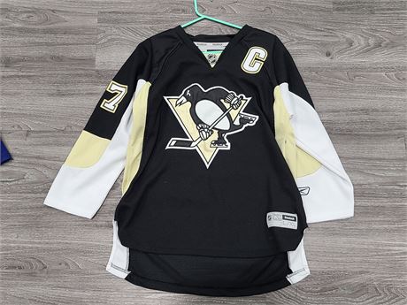 REEBOK OFFICIAL YOUTH SIZE XL SID CROSBY PITTSBURG JERSEY