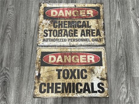 2 TOXIC CHEMICALS MOVIE SET SIGNS (19”x13”)