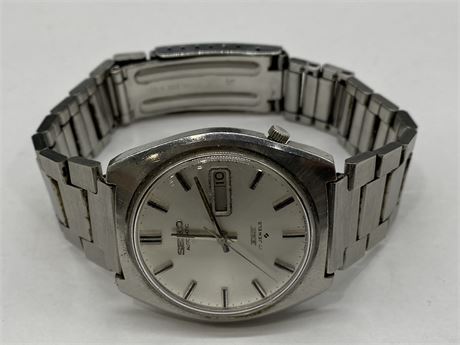 VINTAGE SEIKO DX AUTOMATIC MENS WATCH - WORKING