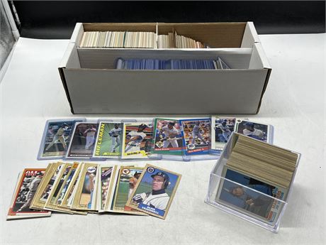 BOX OF MLB CARDS - MANY STARS & VINTAGE CARDS