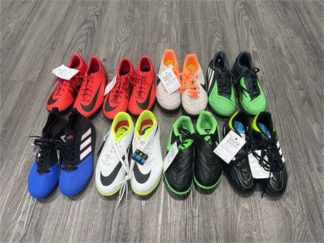 8 PAIRS OF NIKE / ADIDAS KIDS SPORTS CLEATS / SHOES - SIZES 1 - 3.5