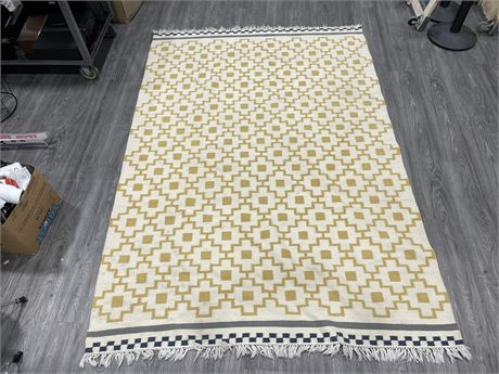 HAND KNOTTED RUG 65”x95”