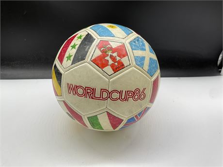 COMMEMORATIVE WORLD CUP 1986 SOCCER BALL