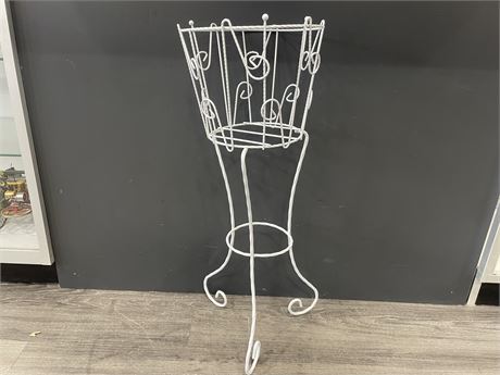 30” TALL MCM PLANT STAND
