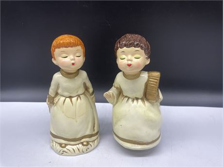2 VINTAGE KISSING ANGELS (1 HAS WIND UP MUSIC) 9”