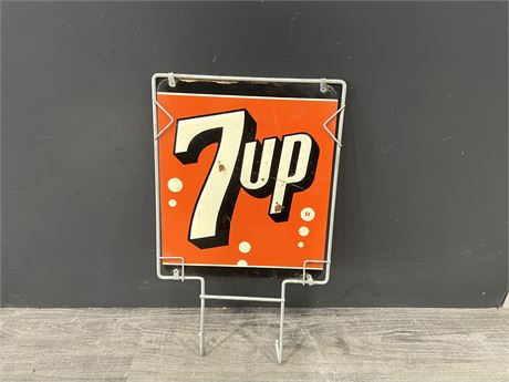 VINTAGE 7UP METAL SIGN IN STAND 14”x11”
