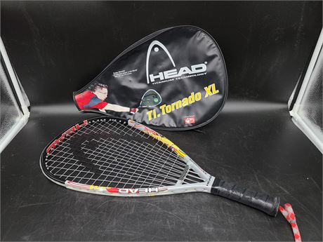 RACQUET WITH HEAD CASE