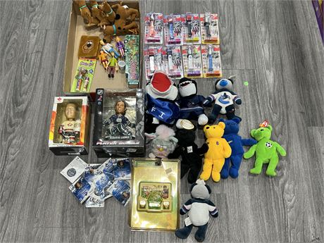 LARGE LOT OF MISC COLLECTABLES