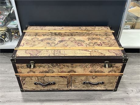 VINTAGE STYLE CHEST / TRUNK - 35”x24”x18”