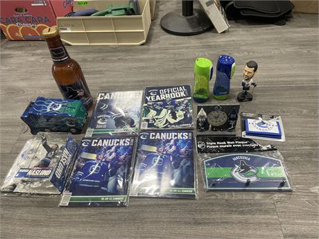 LOT OF 13 CANUCKS COLLECTABLES