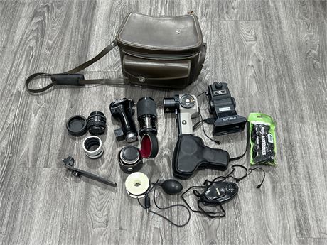 LOT OF CAMERA ACCESSORIES / PARTS WITH CASE
