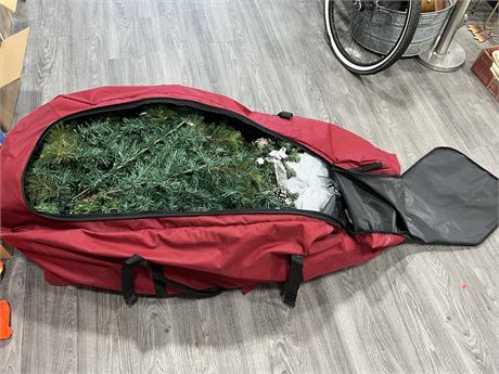 CHRISTMAS TREE COMPLETE IN BAG