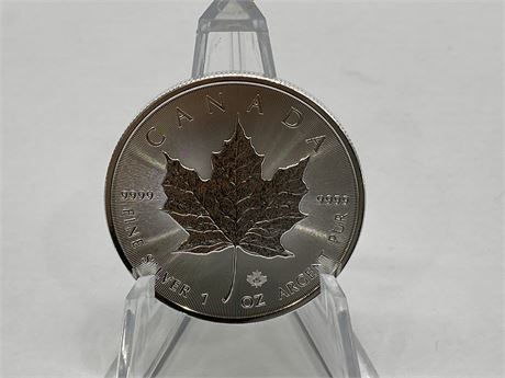 1 OZ 999 FINE SILVER CANADIAN COIN