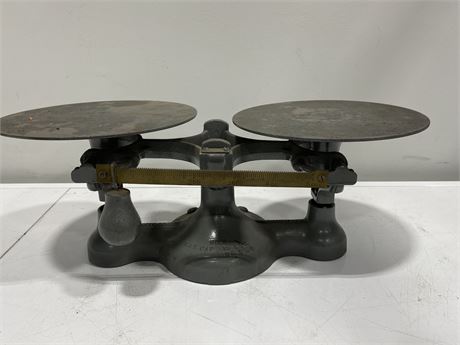 VINTAGE DETECTO SCALE (New York) 18” LONG