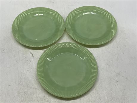 2 JADEITE PLATES (HAVE SMALL CHIPS)