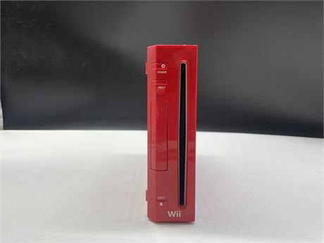 RED WII (CONSOLE ONLY)