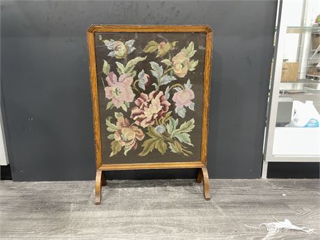 ANTIQUE FREE STANDING SCREEN WITH FLORAL NEEDLEWORK UNDER GLASS 19”x28”