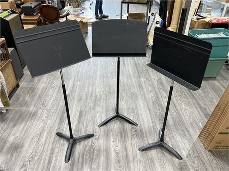 3 MUSIC STANDS