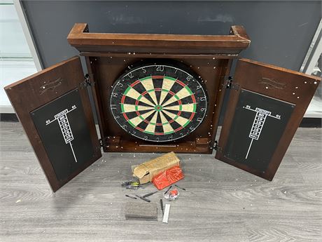 DART BOARD SET - NEVER USED (White pieces are loose styrofoam)