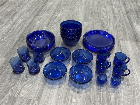 26 PIECES BLUE GLASS DISH SET - MADE IN FRANCE