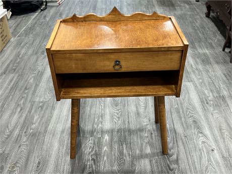 MCM ONE DRAWER TABLE (30.5”)
