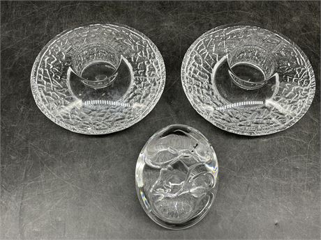 ORREFORS SWEDEN 2 FACED PAPERWEIGHT CRYSTAL & 2 ORREFOR CANDLE HOLDERS