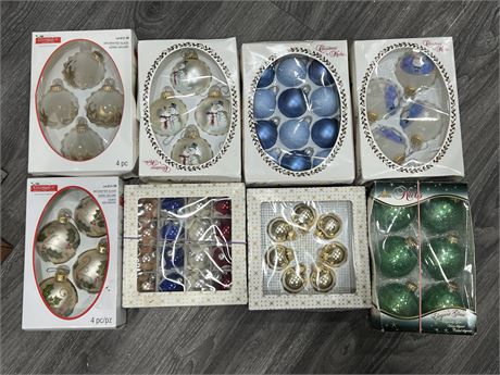 8 BOXES OF GLASS XMAS ORNAMENTS